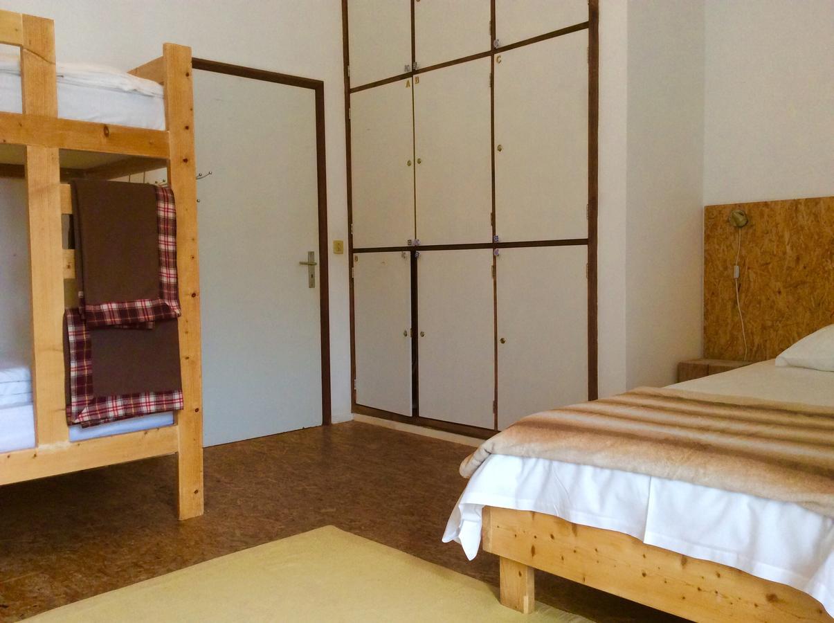 Marina Lounge Hostelポンタ・デルガダ エクステリア 写真