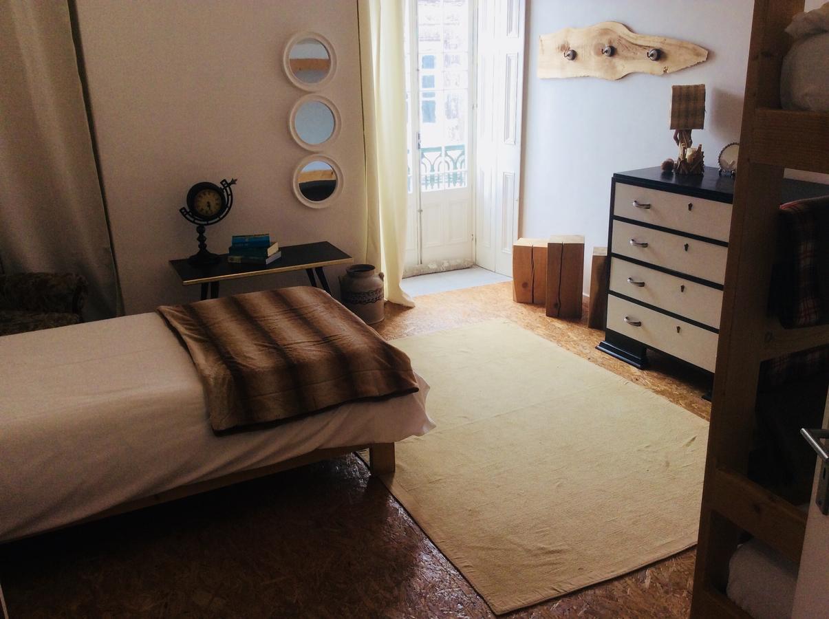 Marina Lounge Hostelポンタ・デルガダ エクステリア 写真